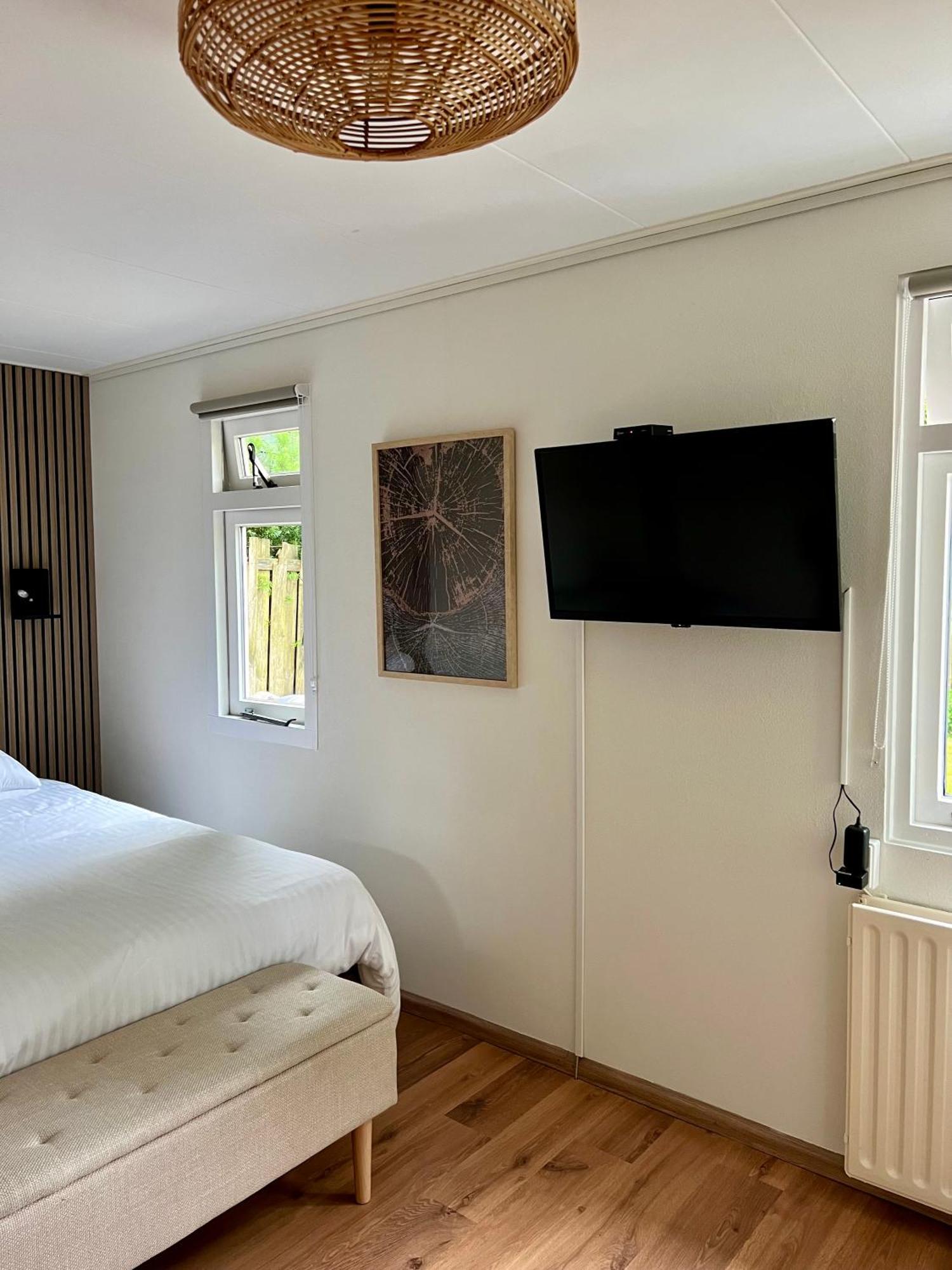 Luxe Boshuisje Met Prive Wellness & Jacuzzi Op De Veluwe Ermelo Bagian luar foto