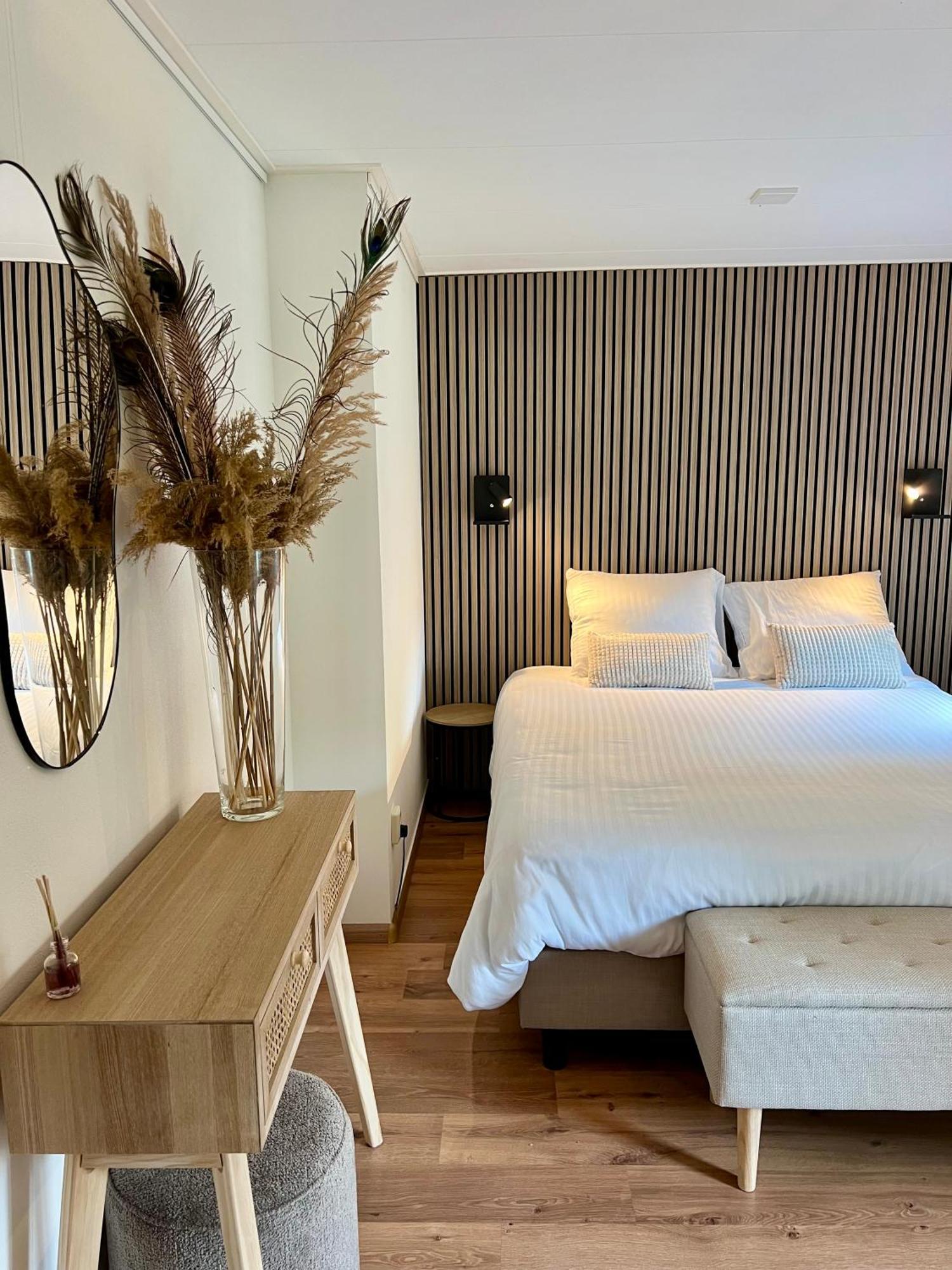 Luxe Boshuisje Met Prive Wellness & Jacuzzi Op De Veluwe Ermelo Bagian luar foto