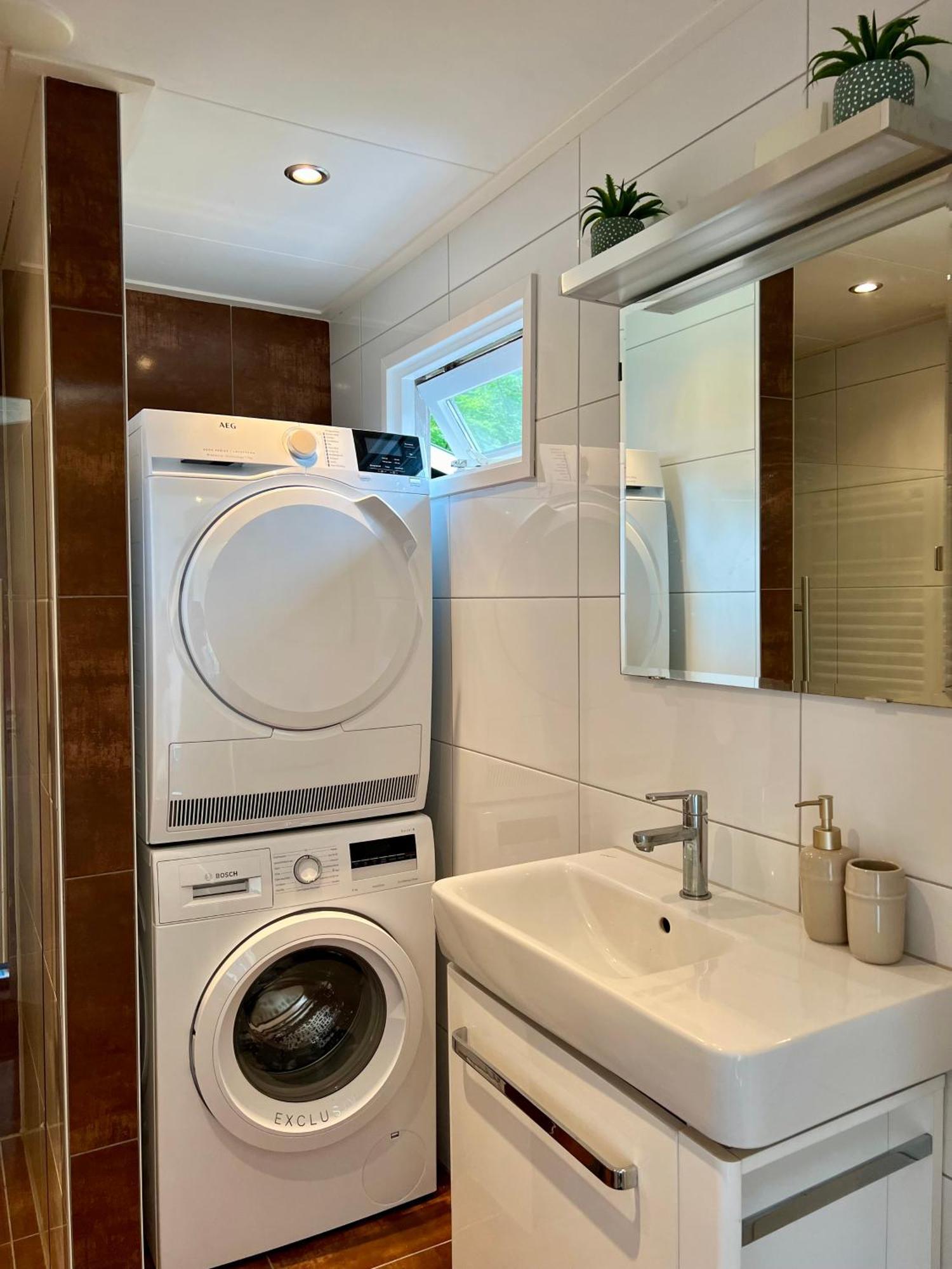 Luxe Boshuisje Met Prive Wellness & Jacuzzi Op De Veluwe Ermelo Bagian luar foto